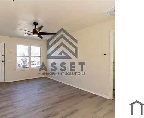 422 E Northrup Dr — Photo 12