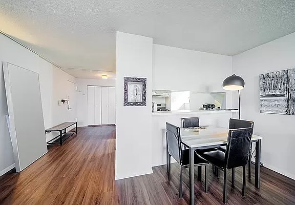5th image of 376 Broadway APT 18G