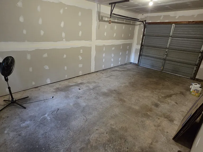 1875 Pineview Dr — Photo 9
