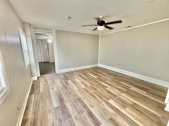 3rd image of 212 N 25th St