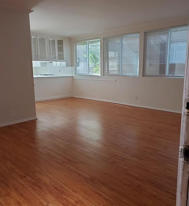 1st image of 15061 Archwood St #394590094