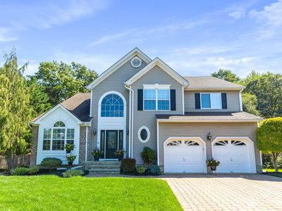 27 Trish Ct, Matawan, NJ, 07747