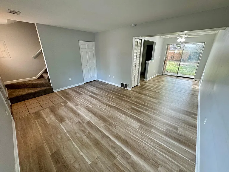 1407 Laurel Valley Dr — Photo 4