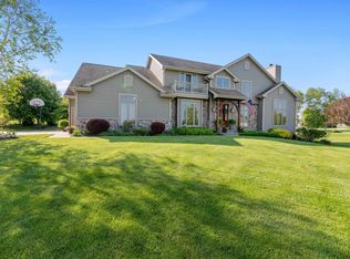 W3878 Bittersweet Ln, Fond Du Lac, WI 54937
