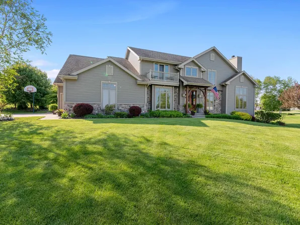 W3878 Bittersweet Ln, Fond Du Lac, WI 54937