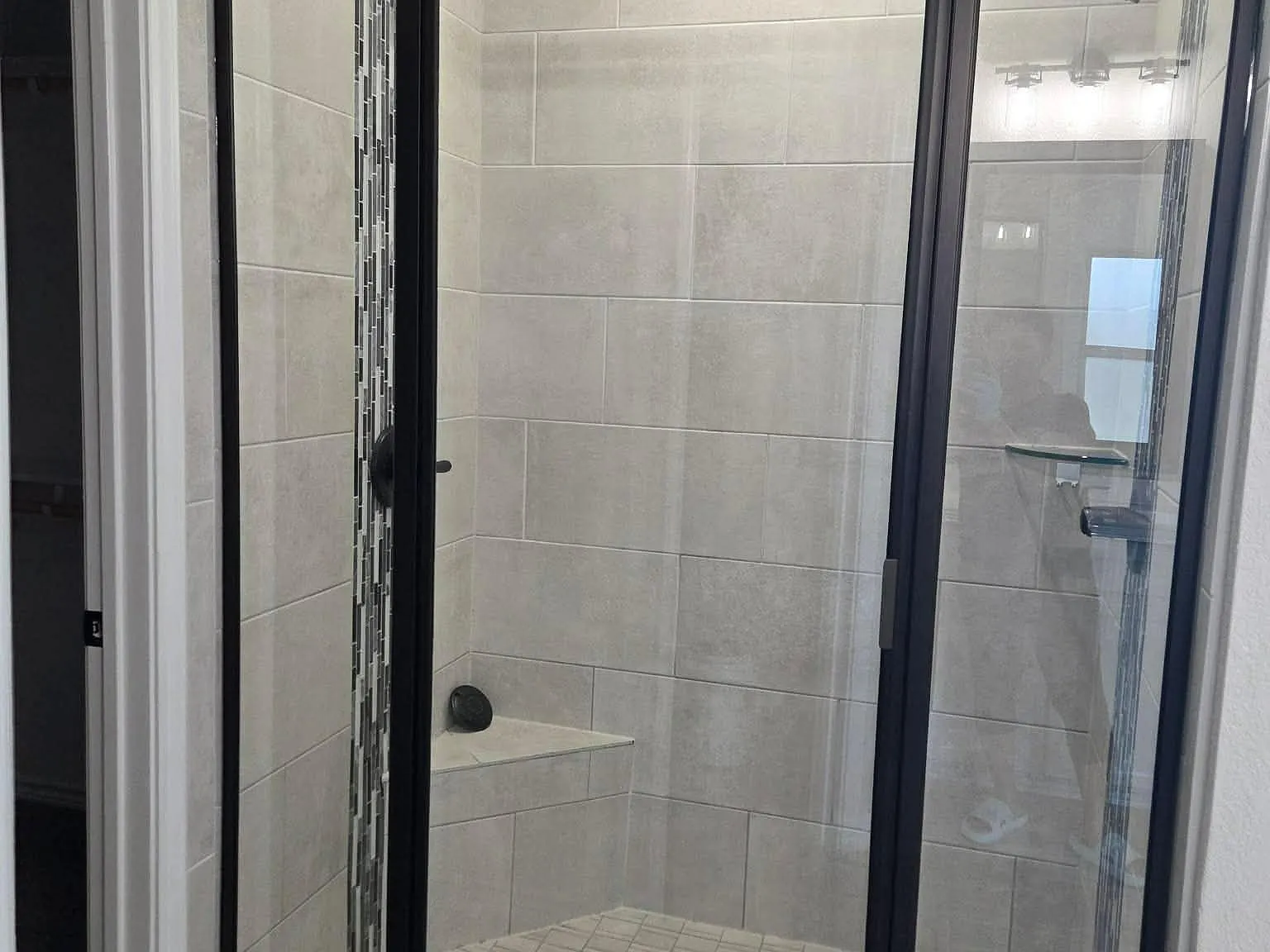 4 bed, 2211 sqft, $2,499 — Photo 4