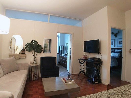 1st image of 325 W 43rd St #28D