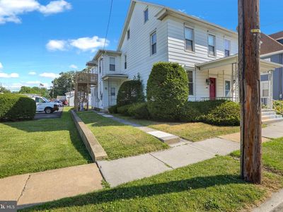 125 W Penn Ave, Cleona, PA, 17042