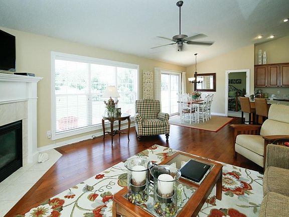 5th image of 6820 Orchard Meadow Dr