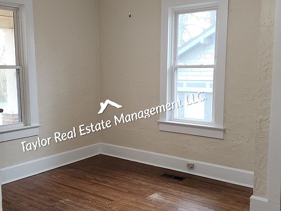 3rd image of 714 Howell St