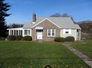 203 Hillcrest Dr, Milford, NJ 08848