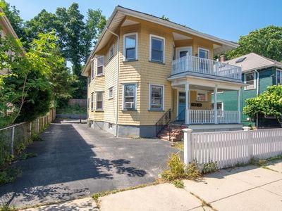 581 South St #1, Roslindale, MA, 02131