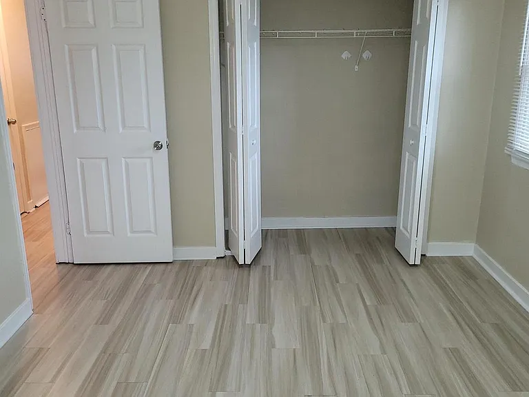 1331 Astor St #2 — Photo 25
