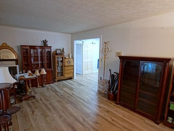 4th image of 311 Sioux Trl #1