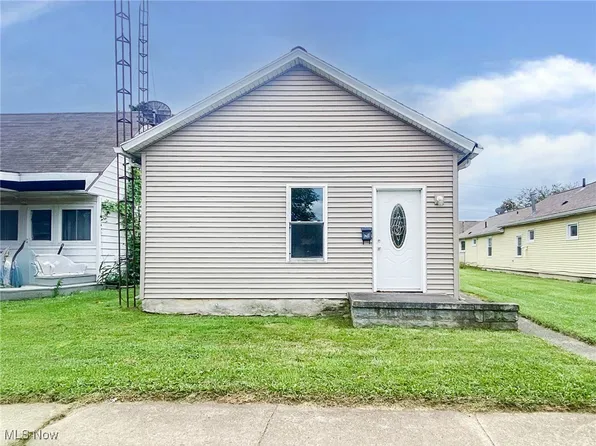 1126 2nd St, Sandusky, OH 44870