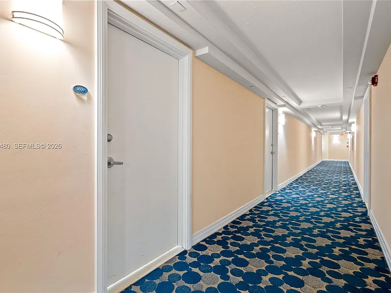 6917 Collins Ave #1609 — Photo 32