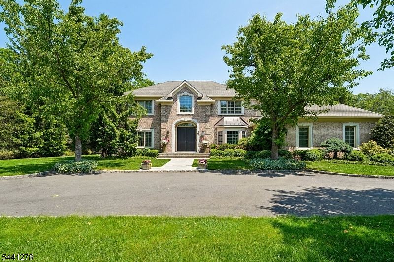 1st image of 4 Brayton Rd