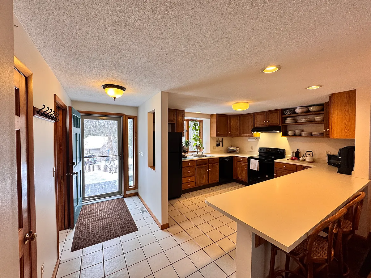 Building Photo - 254 Marden Rd #B
