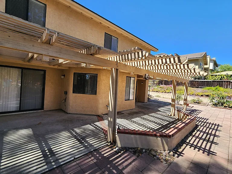 10523 Sunset Ridge Dr — Photo 21