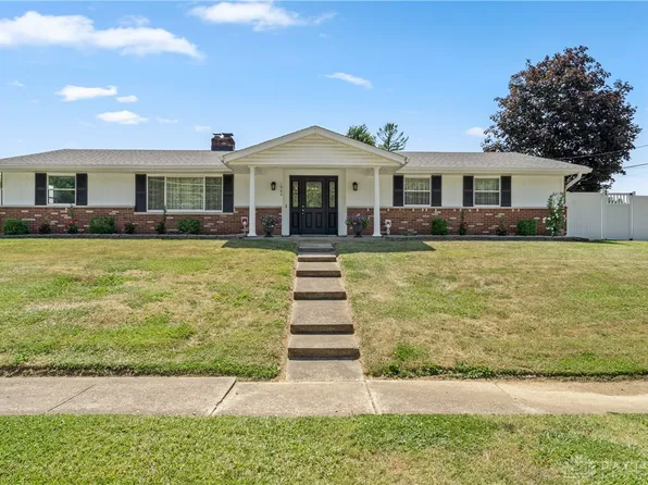 1984 N Detroit St, Xenia, OH 45385