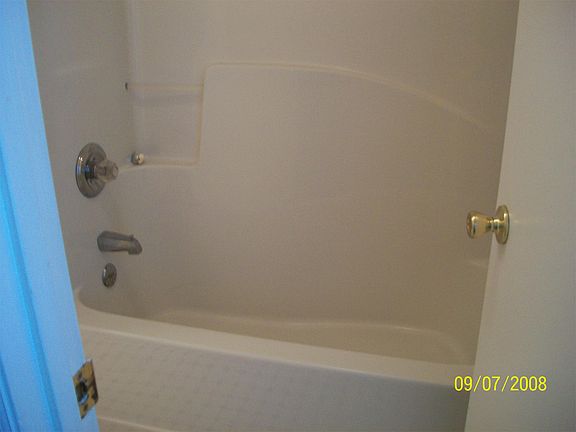 5th image of 14 Elie Carter Ln