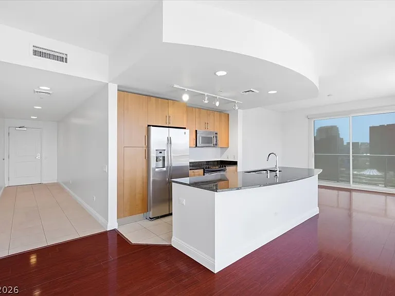 200 W Sahara Ave #3201 — Photo 2