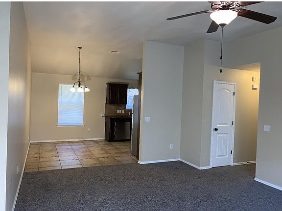 3rd image of 1404 NW 129th Ter