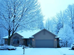 29 Chablis Dr, Fairport, NY 14450