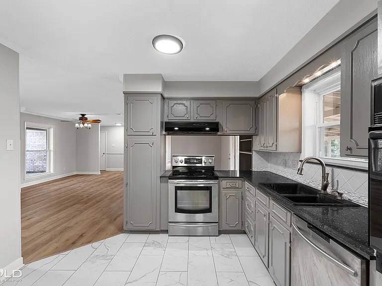 206 Sweetgum Dr — Photo 12