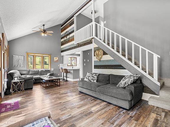 4th image of 1700 Sundown Dr