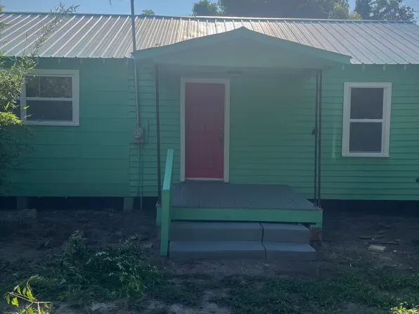 374 SW Saint Johns St, Lake City, FL 32025