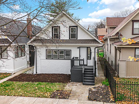 2nd image of 1054 N Lockwood Ave