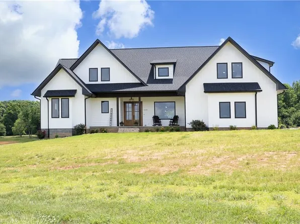 3638 Vestal Rd, Jonesville, NC 28642