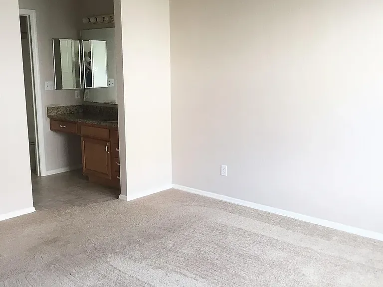 4018 Balmoral Dr #4018 — Photo 16