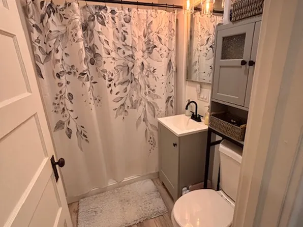 25 Livingston Ave #1, Pittsfield, MA 01201