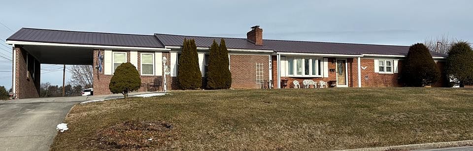 1st image of 420 Mountain View Dr