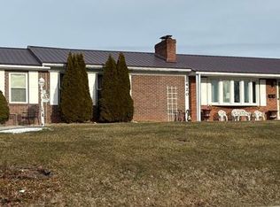420 Mountain View Dr, Wytheville, VA 24382