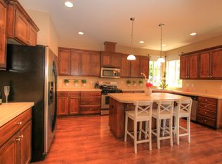 12376 Shore Pine Pl, Oregon City, OR 97045