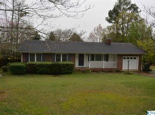 121 E Camille St, Scottsboro, AL 35769