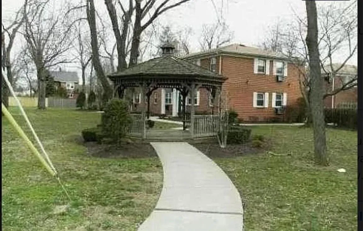1 bed, 672 sqft, $1,700 — Photo 2