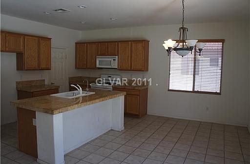 4th image of 8024 Villa Rosarito St