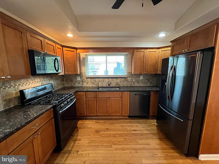 3601 S 14th St — Photo 17