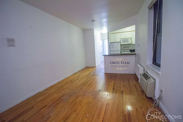 Rented by City Connections Realty | media 11