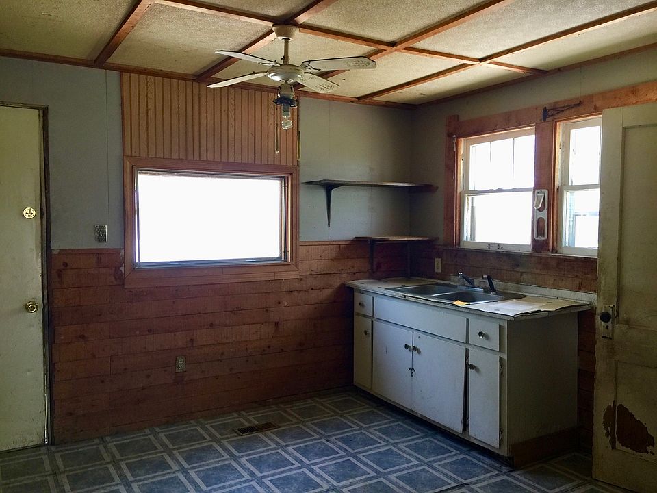 2nd image of 202 Stanley Ct