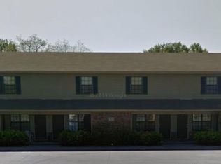 1127 N Greenwich Ave, Russellville, AR 72801