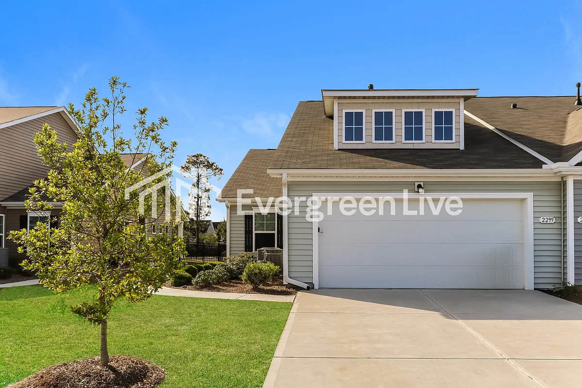 Building Photo - 2299 Courtina Way