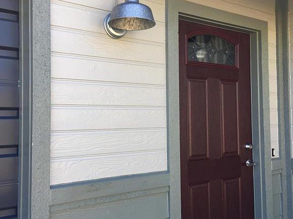2nd image of 1520 Bunker Hill Ct
