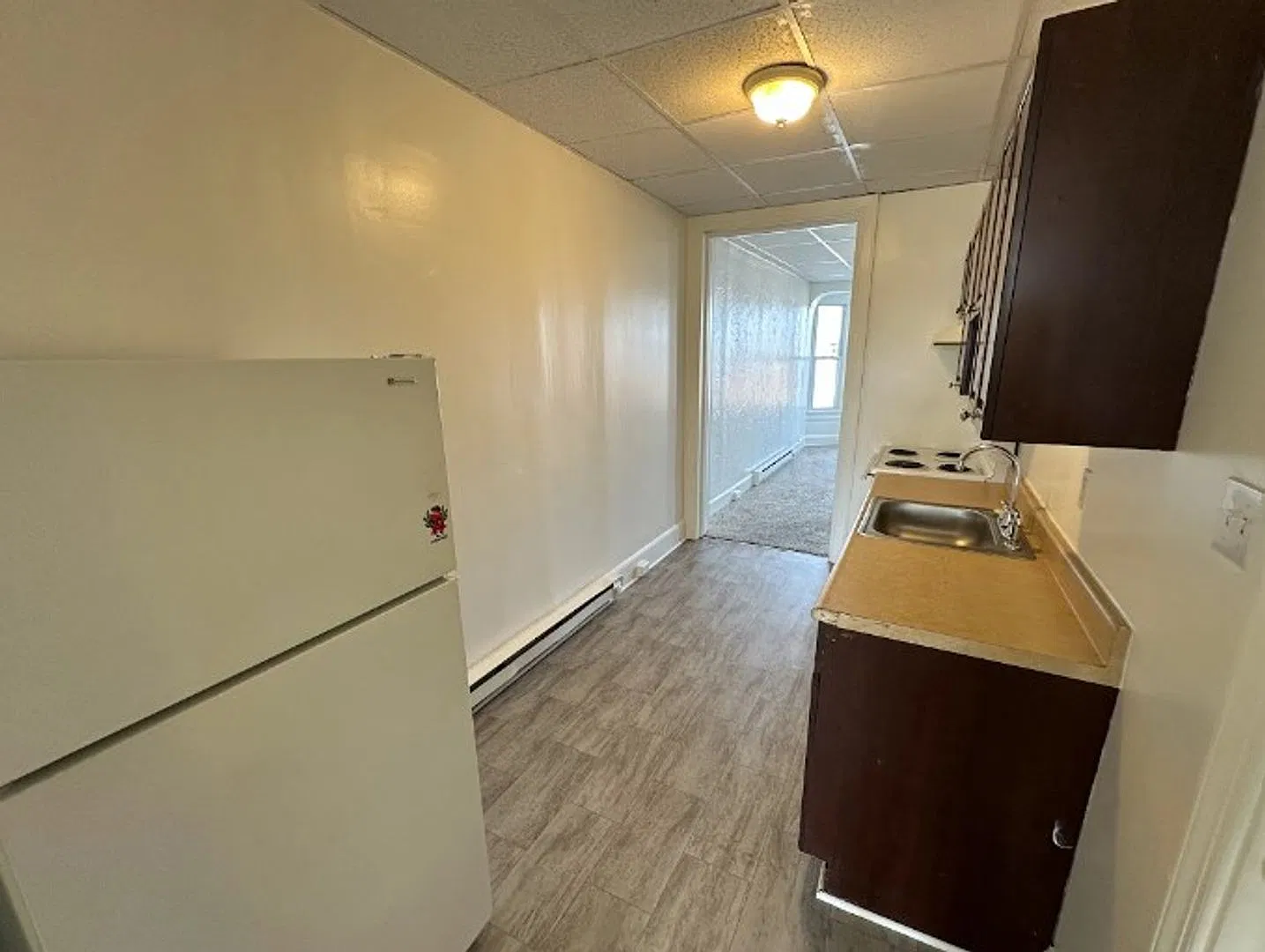 1050 N George St — Photo 4