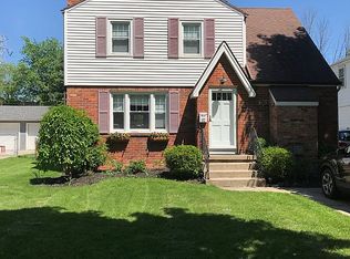 132 Ridgewood Dr, Amherst, NY 14226