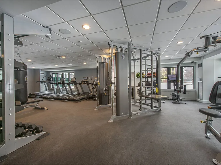 Cambridge Park Apartments — Photo 41